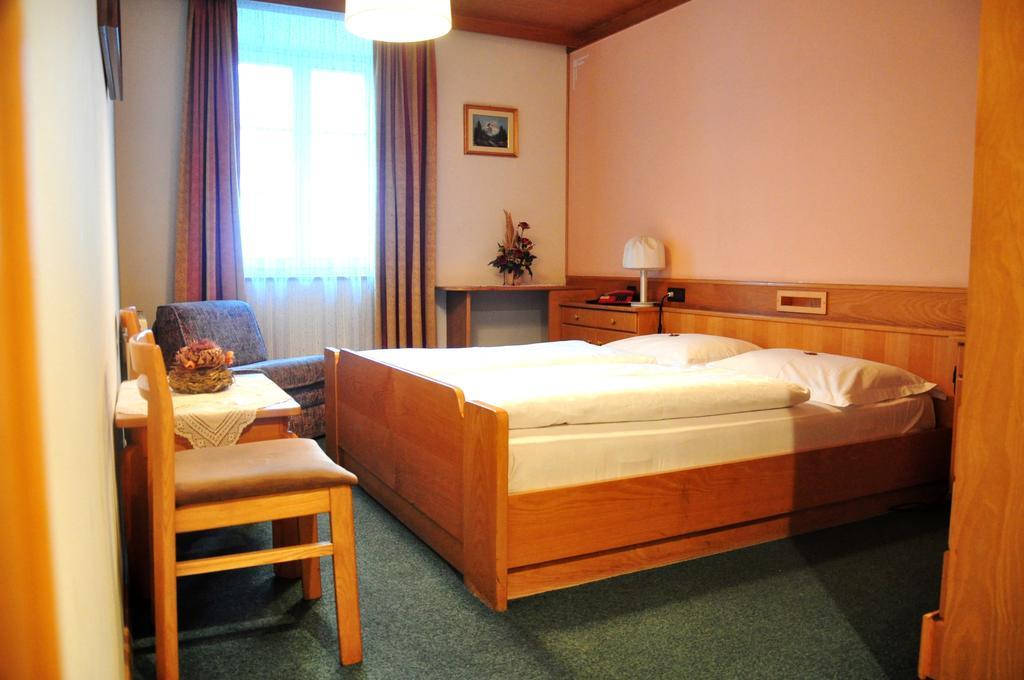 Hotel Grauer Baer เบรสซาโนเน ห้อง รูปภาพ
