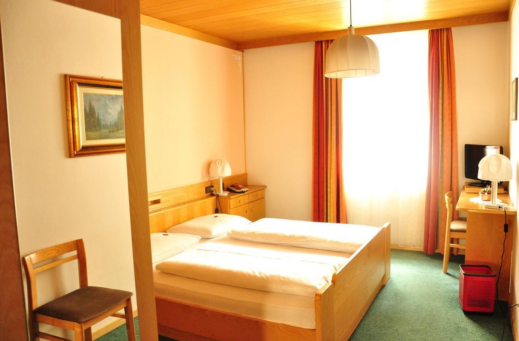 Hotel Grauer Baer เบรสซาโนเน ห้อง รูปภาพ